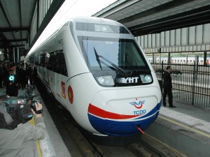 Hızlı tren İzmit'ten Ankara'ya günde 5 sefer yapacak